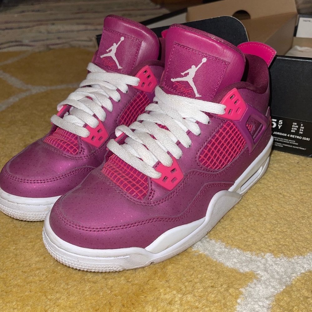 Womens Air Jordan Retro 4